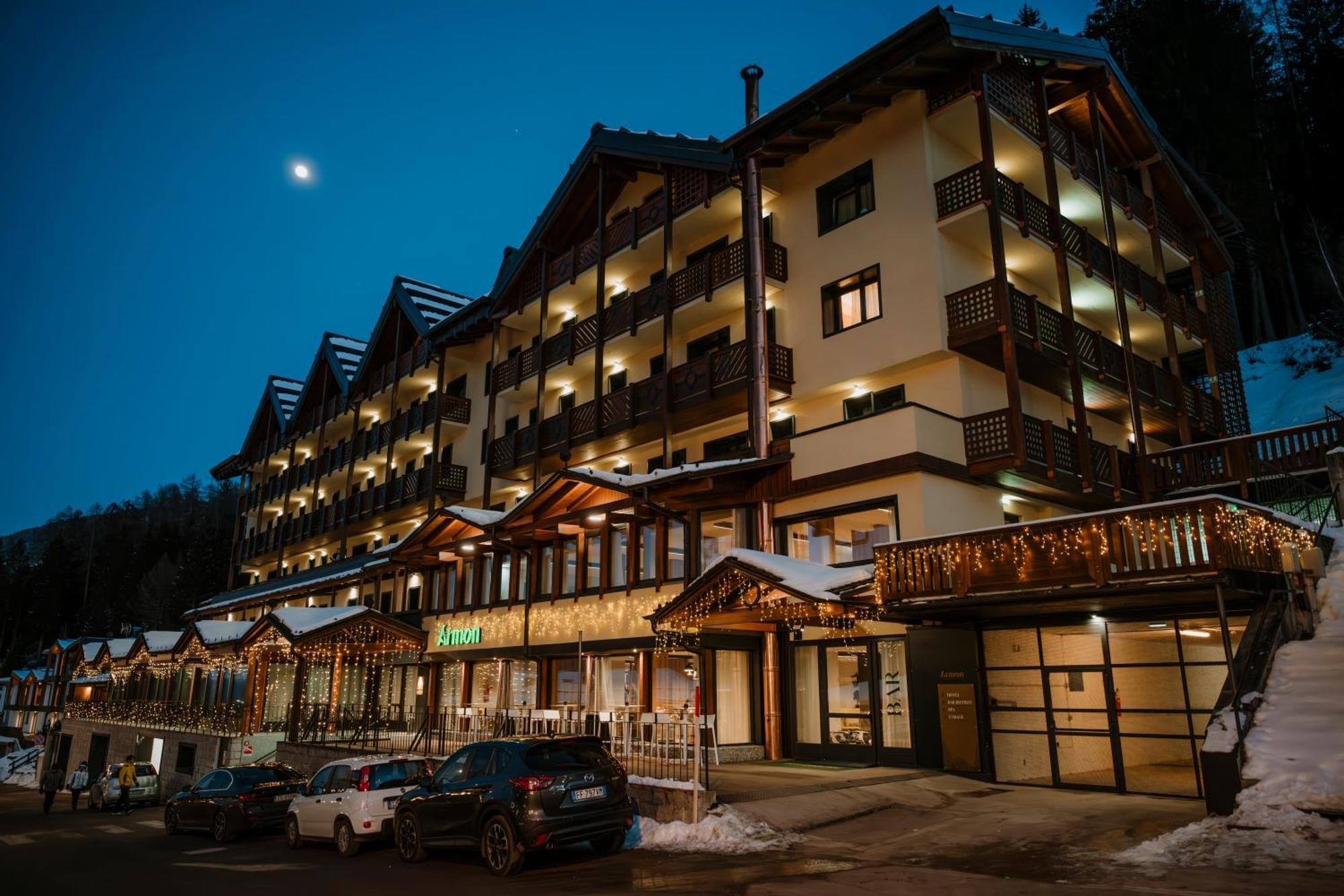 Armon Greenblu Hotel & Wellness Folgarida Exteriér fotografie